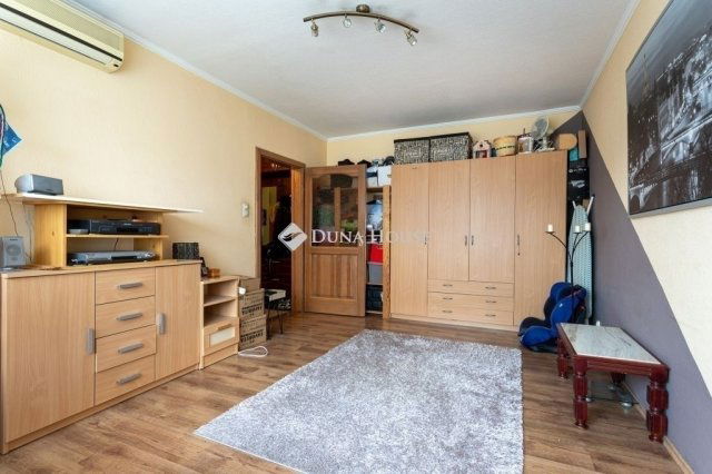 Eladó panellakás, Budapesten, XIX. kerületben 67 M Ft, 3 szobás