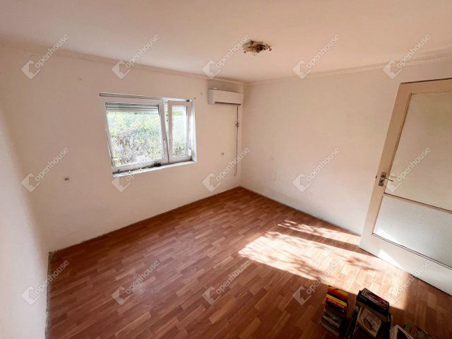 Eladó családi ház, Debrecenben 25 M Ft, 2 szobás