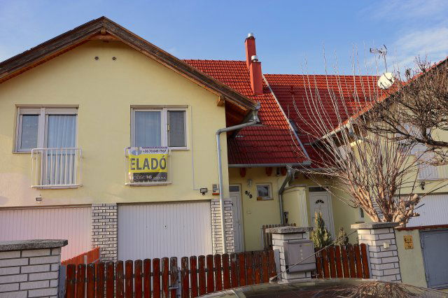 Eladó sorház, Kecskeméten 87.9 M Ft, 5 szobás