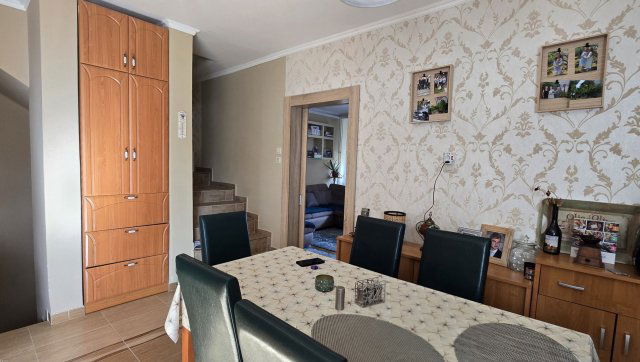 Eladó sorház, Balatonfüreden 119 M Ft, 5 szobás