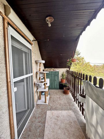 Eladó családi ház, Komáromban 45 M Ft, 2 szobás