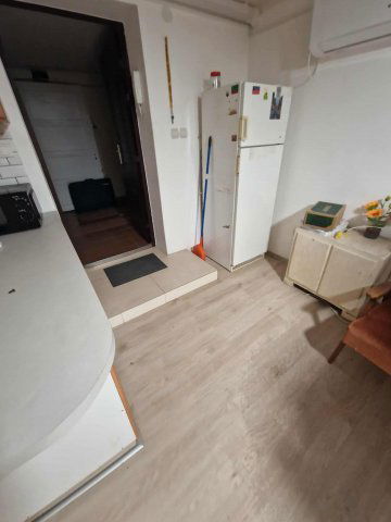 Kiadó téglalakás, albérlet, Pécsett 130 E Ft / hó, 1+1 szobás