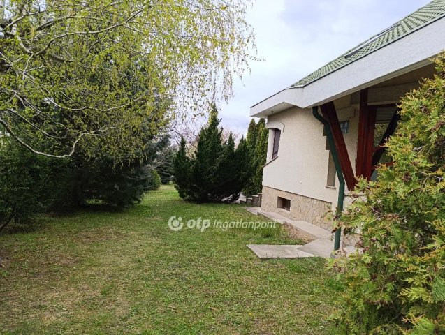 Eladó családi ház, Érden 228.2 M Ft, 7 szobás