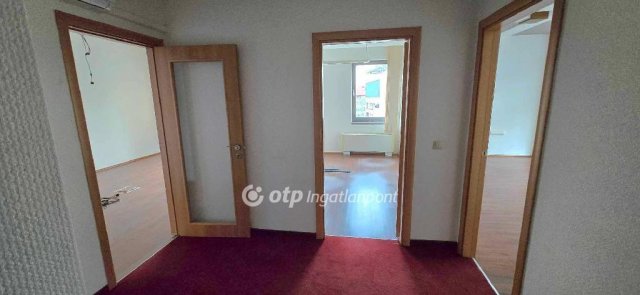 Kiadó iroda, Debrecenben 2000 E Ft / hó / költözzbe.hu