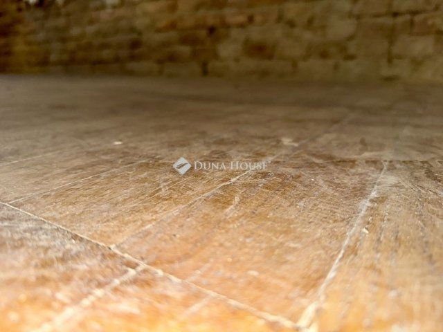 Eladó téglalakás, Budapesten, VII. kerületben 54.9 M Ft