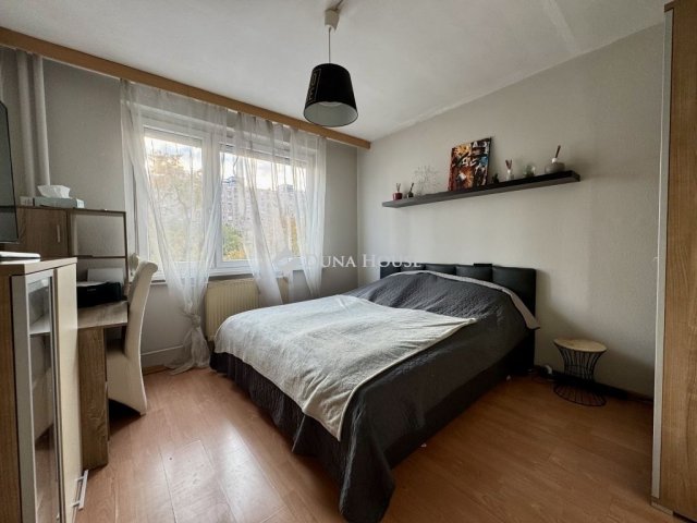 Eladó panellakás, Budapesten, XV. kerületben 63.5 M Ft, 2 szobás