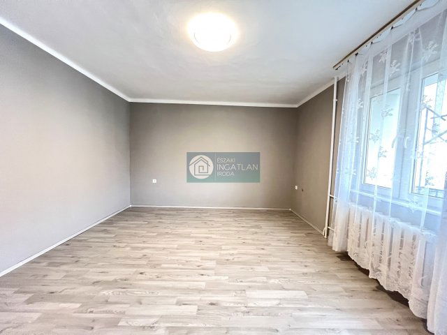Kiadó téglalakás, albérlet, Kazincbarcikán 110 E Ft / hó