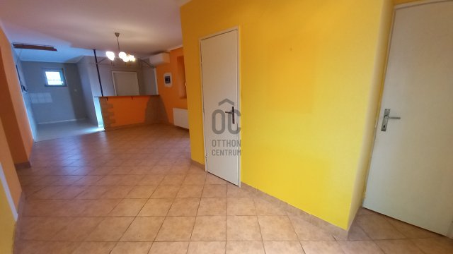 Eladó családi ház, Pusztahencsen 18.9 M Ft, 2 szobás