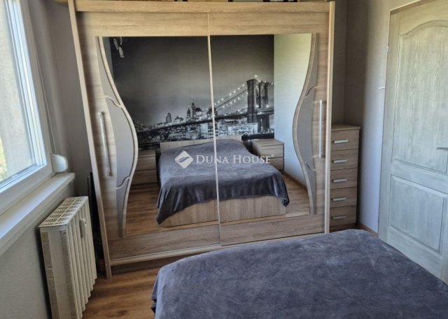 Eladó panellakás, Budapesten, IV. kerületben 64.9 M Ft, 3 szobás