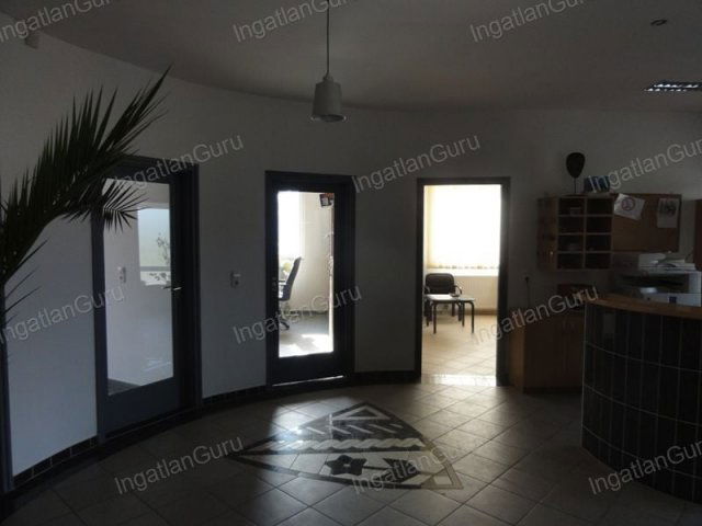 Kiadó ipari ingatlan, Kecskeméten 1875 E Ft / hó