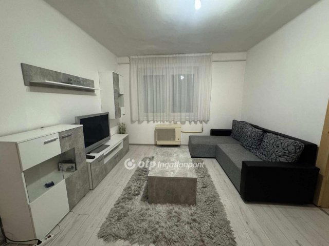 Eladó téglalakás, Debrecenben 69.999 M Ft, 2 szobás