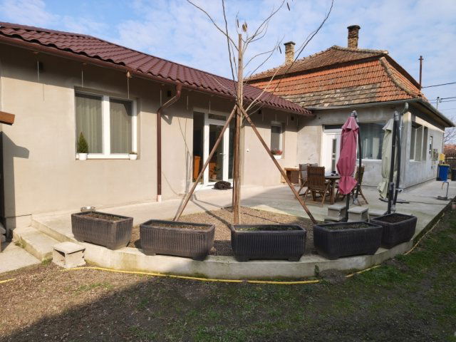 Eladó családi ház, Kiskunlacházán 59.9 M Ft, 4 szobás