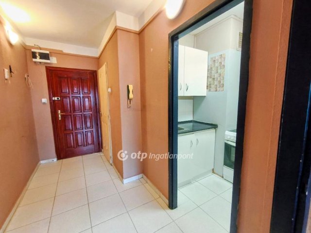 Eladó panellakás, Budapesten, XI. kerületben 51.9 M Ft, 1 szobás