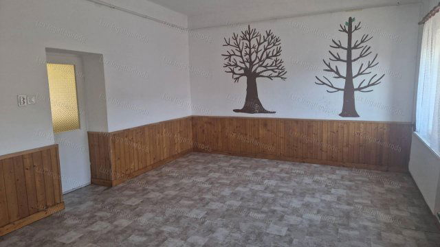 Eladó családi ház, Kesztölcön 73 M Ft, 3 szobás