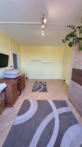 Kiadó panellakás, albérlet, Debrecenben 200 E Ft / hó, 1 szobás