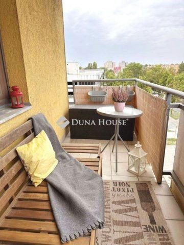 Eladó téglalakás, Kecskeméten 73.9 M Ft, 3 szobás