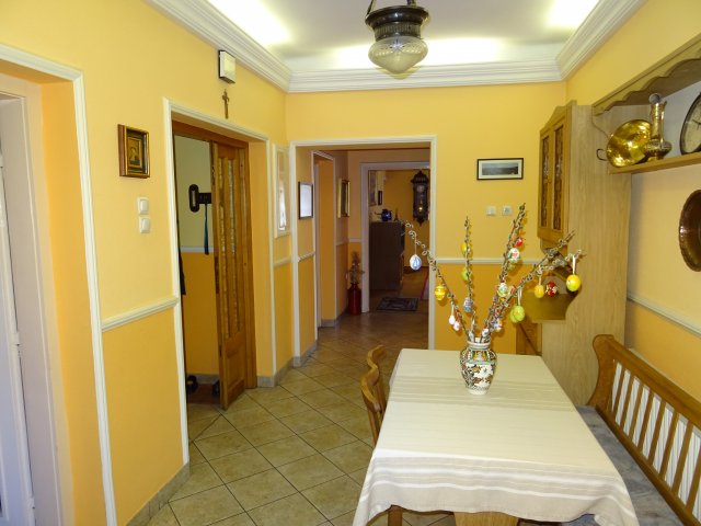 Eladó családi ház, Szombathelyen 97.9 M Ft, 5 szobás