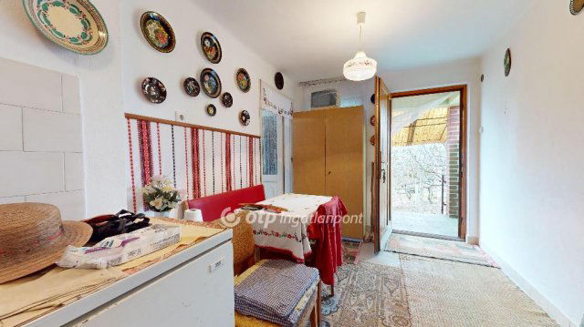 Eladó nyaraló, Szirmabesenyőn 8.9 M Ft, 1 szobás