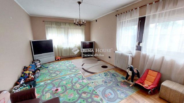 Eladó családi ház, Budapesten, XX. kerületben 120 M Ft, 7 szobás