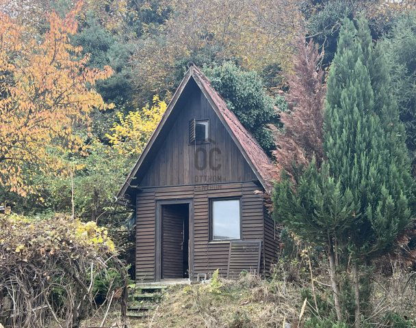 Eladó családi ház, Szekszárdon 8.5 M Ft, 2 szobás