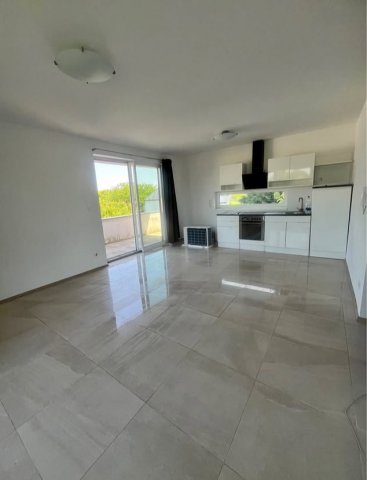 Kiadó téglalakás, albérlet, Debrecenben 200 E Ft / hó, 2 szobás