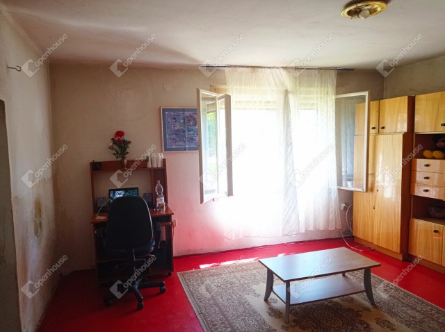 Eladó családi ház, Kisbucsán 35 M Ft, 3 szobás