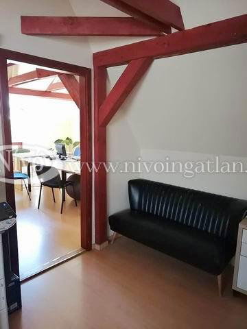 Eladó iroda, Veszprémben 69 M Ft, 2+1 szobás