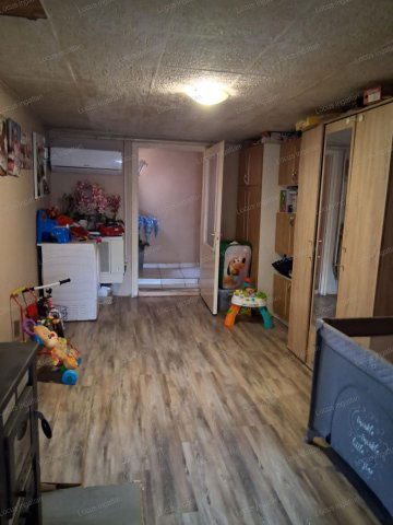 Eladó családi ház, Kengyelen 8.5 M Ft, 2+2 szobás