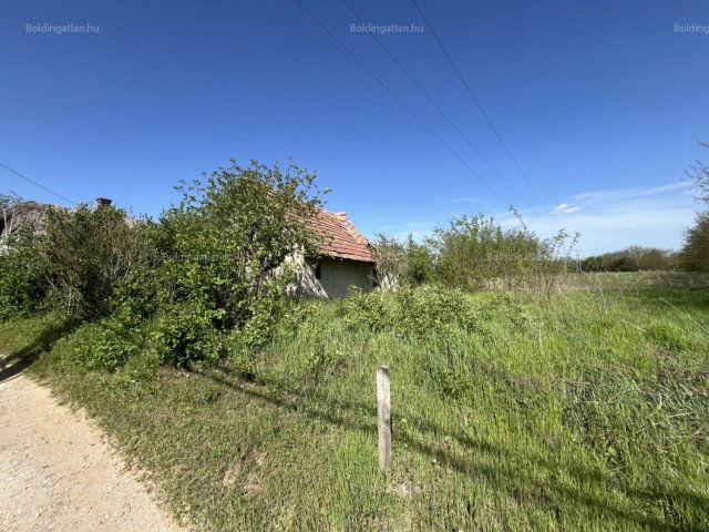 Eladó nyaraló, Buzsákon 3.5 M Ft, 2 szobás