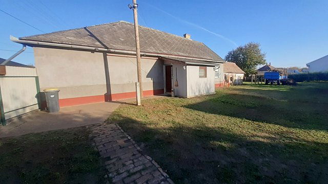 Eladó családi ház, Derecskén 28.4 M Ft, 2+1 szobás