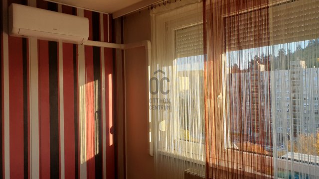 Eladó panellakás, Ózdon 9.9 M Ft, 2 szobás