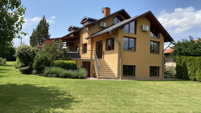 Eladó családi ház, Piliscsabán 184.9 M Ft, 5 szobás