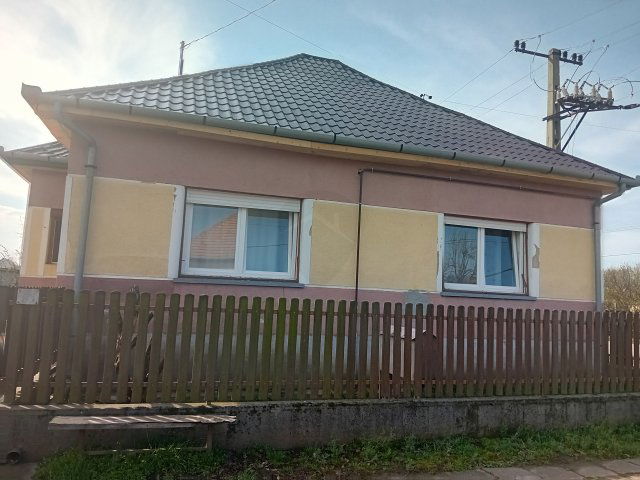 Eladó családi ház, Boldogon 37.5 M Ft, 3+2 szobás