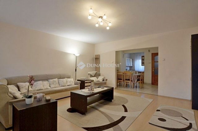 Eladó téglalakás, Kecskeméten 78.99 M Ft, 4 szobás