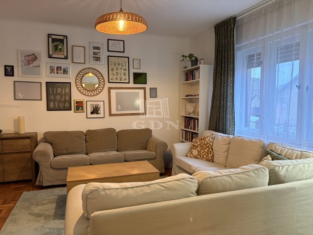 Eladó családi ház, Pilisen 70 M Ft, 3 szobás