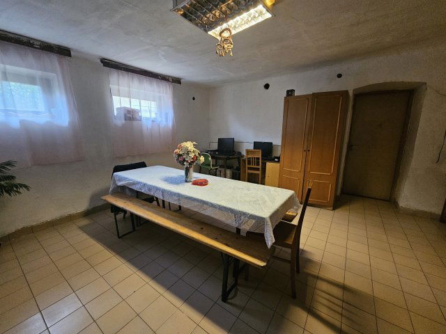 Eladó családi ház, Takácsin 18 M Ft, 3 szobás