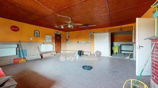 Eladó családi ház, Tiszaújvárosban 32.5 M Ft, 2 szobás