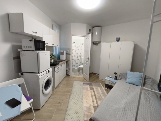 Eladó téglalakás, Budapesten, VIII. kerületben, Koszorú utcában