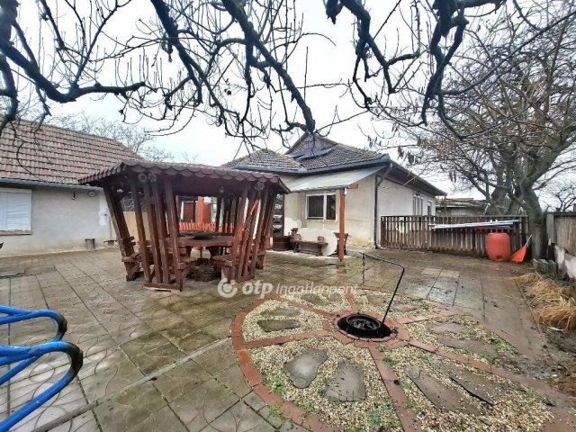 Eladó családi ház, Váncsodon 43.9 M Ft, 3 szobás