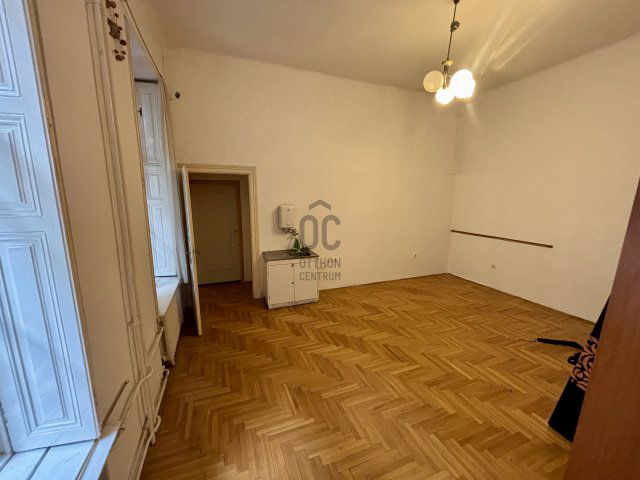 Eladó téglalakás, Budapesten, V. kerületben 201 M Ft, 4 szobás