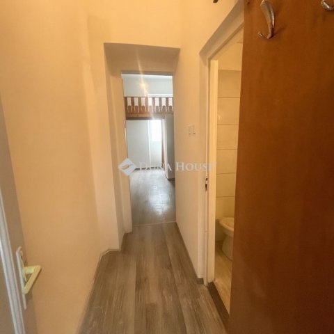 Eladó téglalakás, Budapesten, VII. kerületben 48.99 M Ft