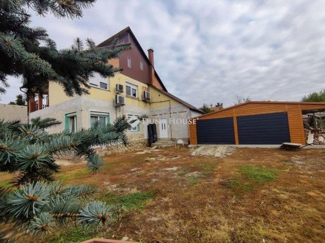 Eladó családi ház, Monoron 149.9 M Ft, 6 szobás