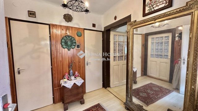 Eladó családi ház, Pilisborosjenőn 89.99 M Ft, 3 szobás