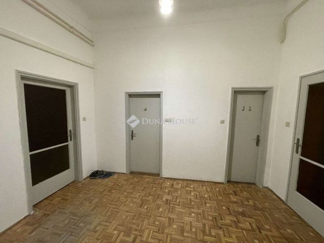 Eladó családi ház, Szegeden 129.821 M Ft, 3 szobás