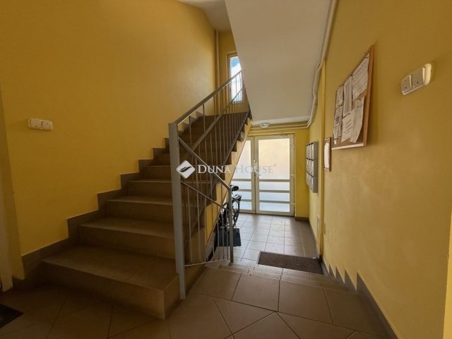 Eladó téglalakás, Kecskeméten 73.49 M Ft, 4 szobás