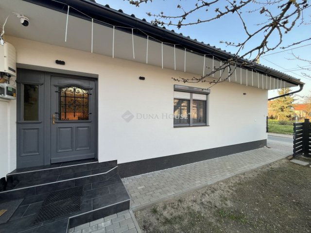 Eladó családi ház, Sén 129.99 M Ft, 4 szobás