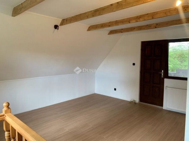 Eladó családi ház, Kincsesbányán 34.9 M Ft, 3 szobás