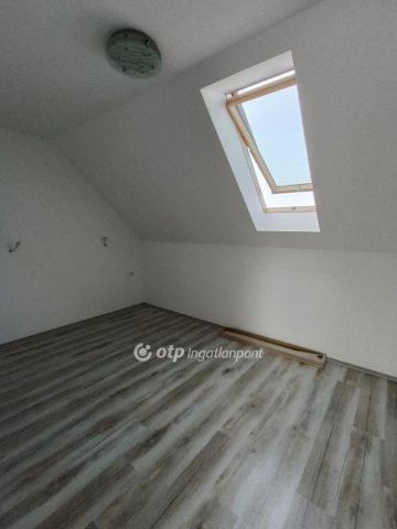 Eladó téglalakás, Kecskeméten 77 M Ft, 2 szobás