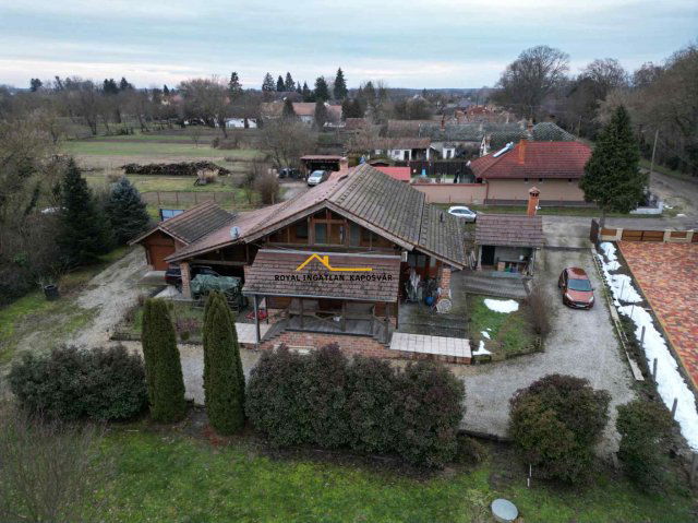 Eladó családi ház, Nagybajomban, Hársfa utcában 80 M Ft