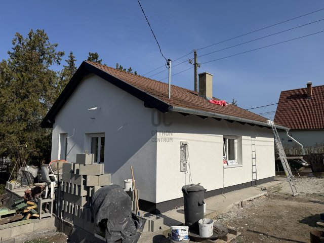 Eladó családi ház, Veresegyházon 82.9 M Ft, 2 szobás